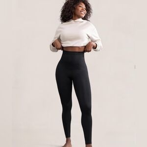 Shapermint High-Waist Black Leggings